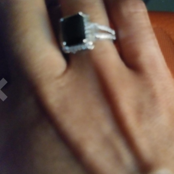 1 LEFT SZ 10! NWT Silver Onyx Diamond Empress Ring - Picture 3 of 4